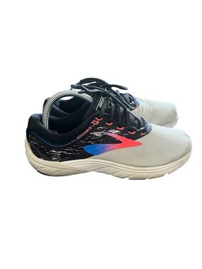 Brooks Pure Cadence Size 8